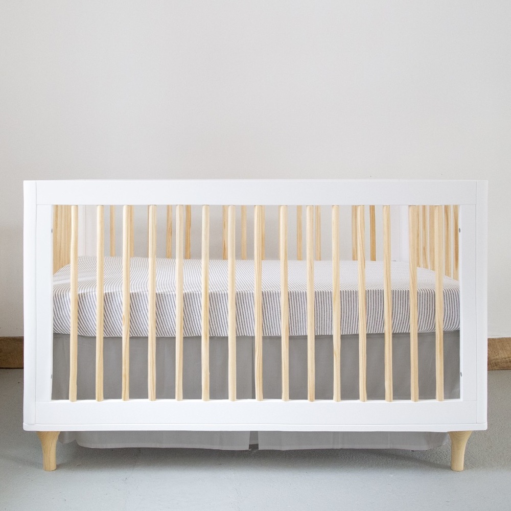 BURT’S BEES Crib Skirt Grey